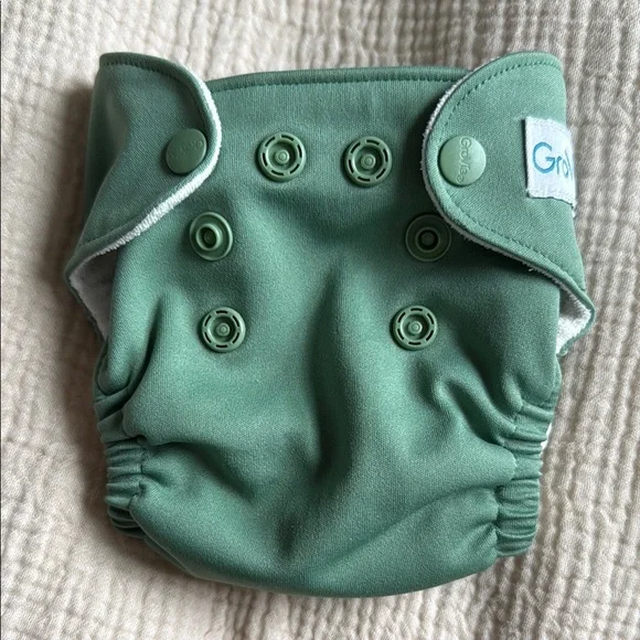 Grovia AIO Newborn Cloth Diapers (6) - Picture 13 of 14